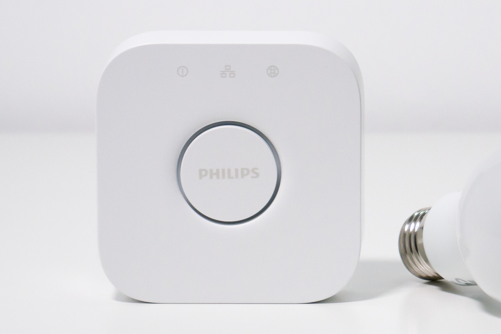 2 Ways to Connect Your Philips Hue Bridge Without a Router