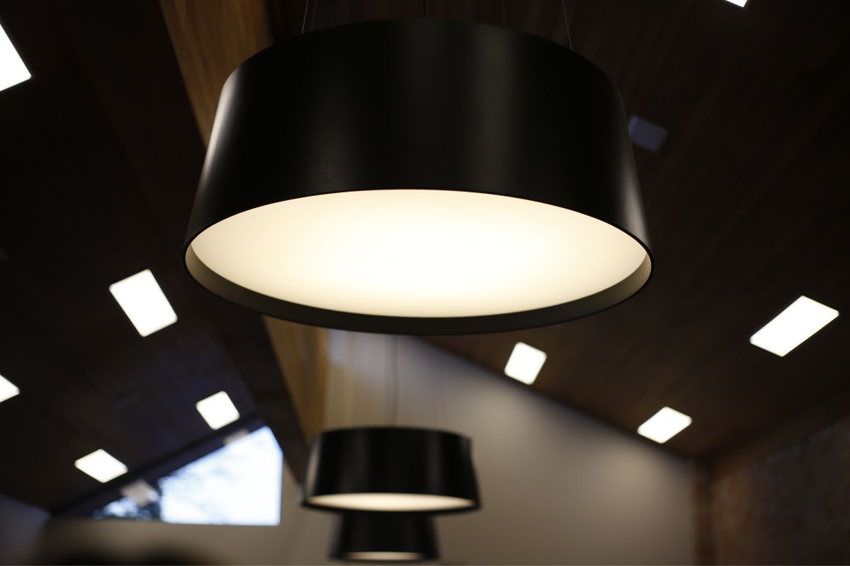 Can Vs. Canless Recessed Lighting